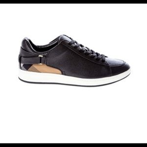 Burberry sneakers